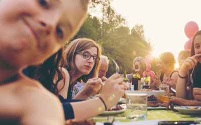 Summertime Bonding Opportunity: The Family Meal